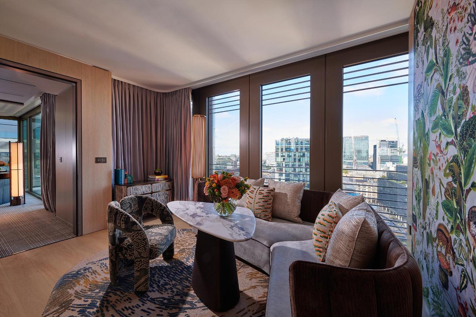 Pan Pacific London Hotel Exterior foto A suite at the Mandarin Oriental, Munich